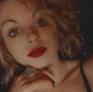 Meet your Posher, Jasmine